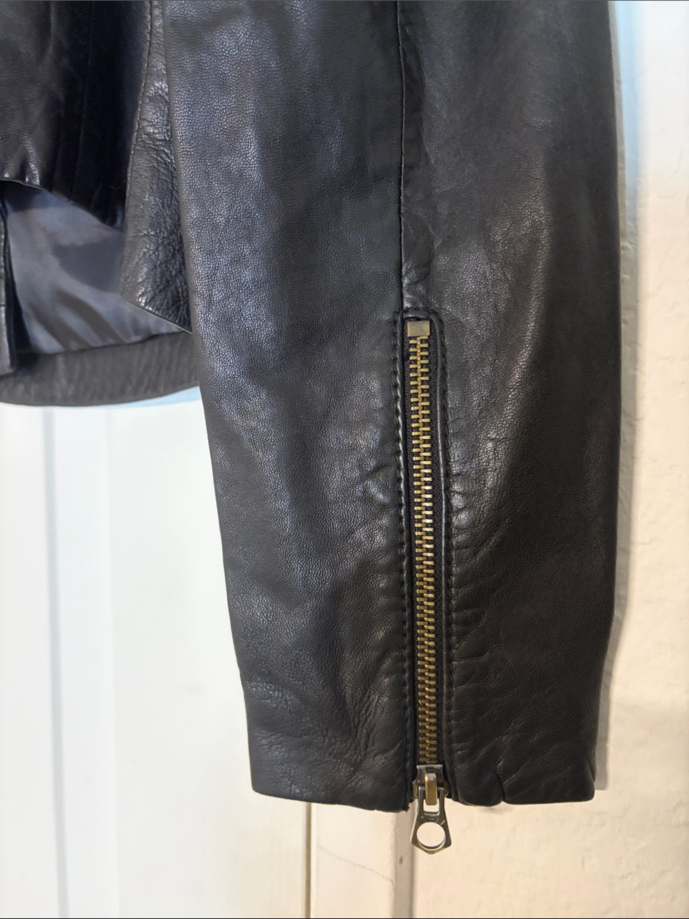 NWT Madewell Women's Black w/ Brass Hardware Washed Leather Motorcycle Jacket - Picture 6 of 8